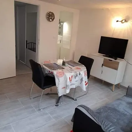 F2 Rdc Promo Cour Sur Apartman