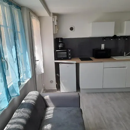 Apartman F2 Rdc Promo Cour Sur *